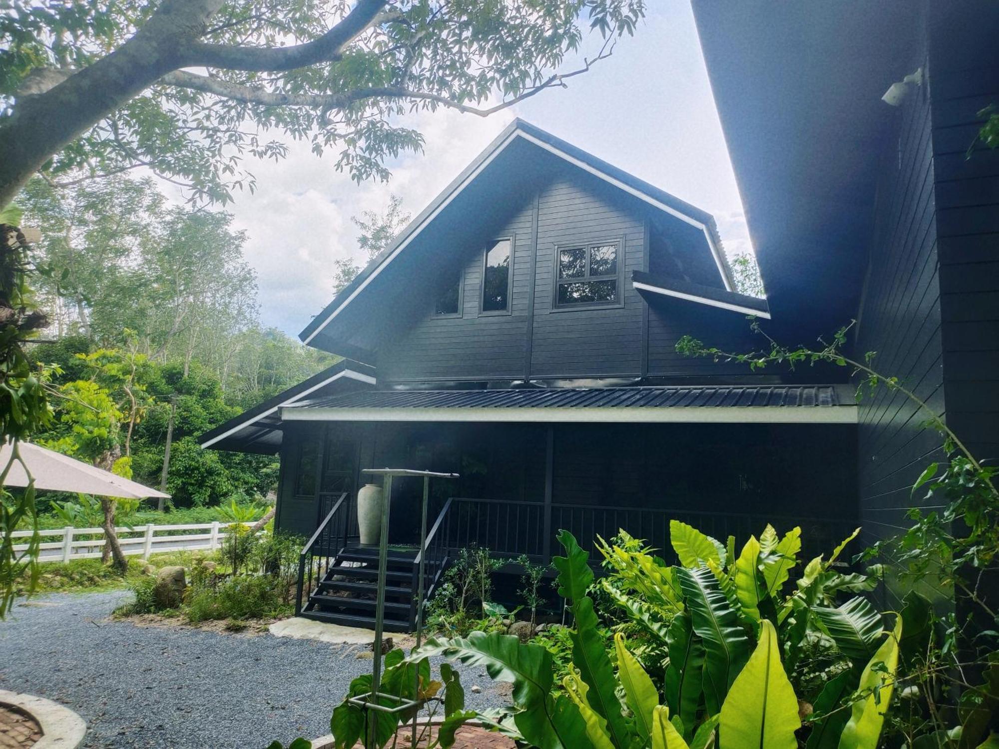 The Creek Haus Bed & Breakfast Lan Saka Exterior photo